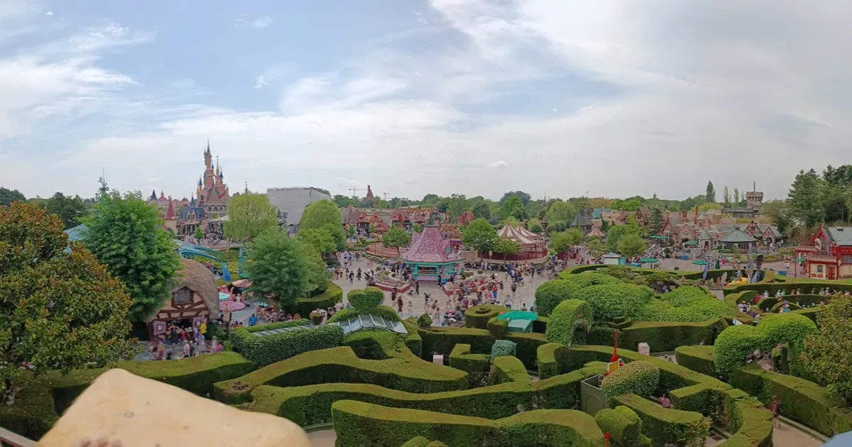 Les Attractions Incontournables de Disneyland Paris Selon Votre Groupe