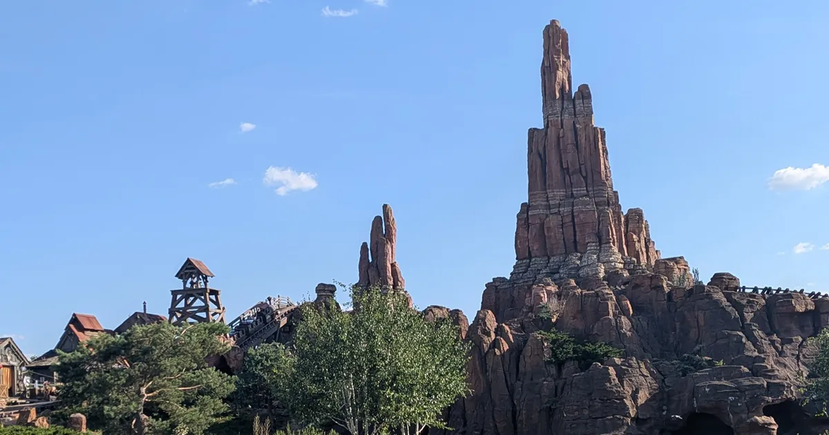Big Thunder Mountain no tiene hora buena: 36 minutos de más