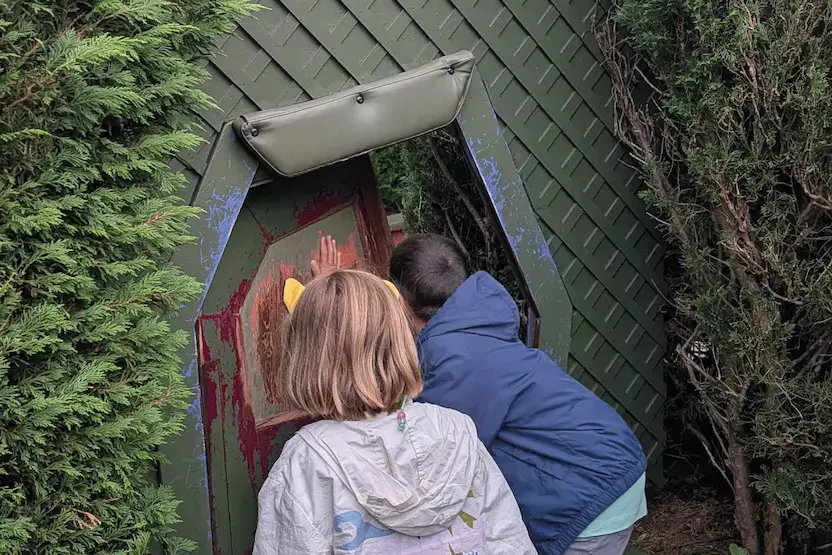 Doors in Alice's Labyrinth - Disneyland Paris
