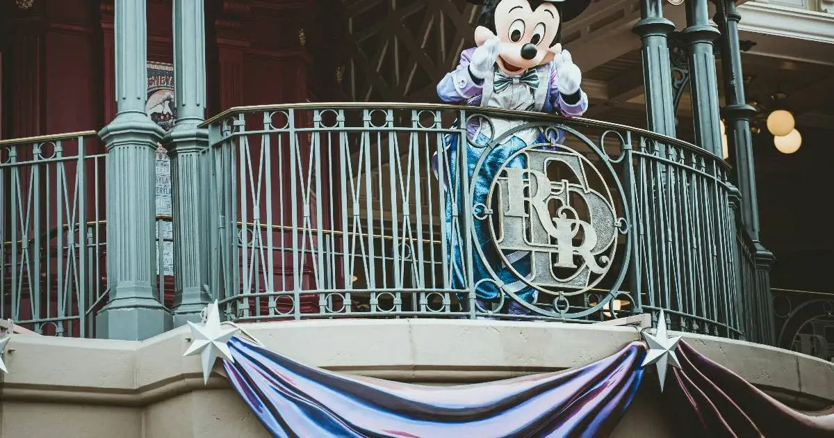 Disneyland Paris in February: The Ultimate Guide (Pros, Tips & Reviews)