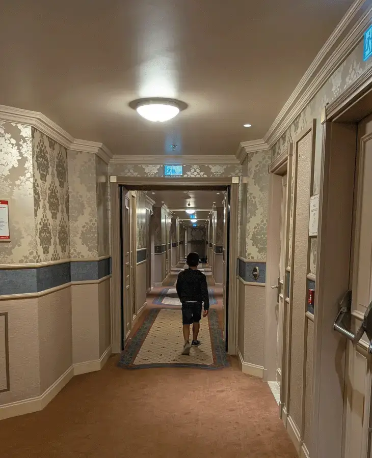 Victorian style hallway inside the Disney Hotel at Disneyland Paris